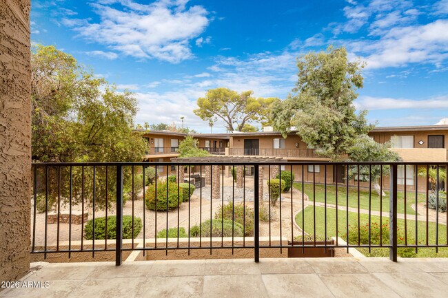 Building Photo - 7110 E Continental Dr