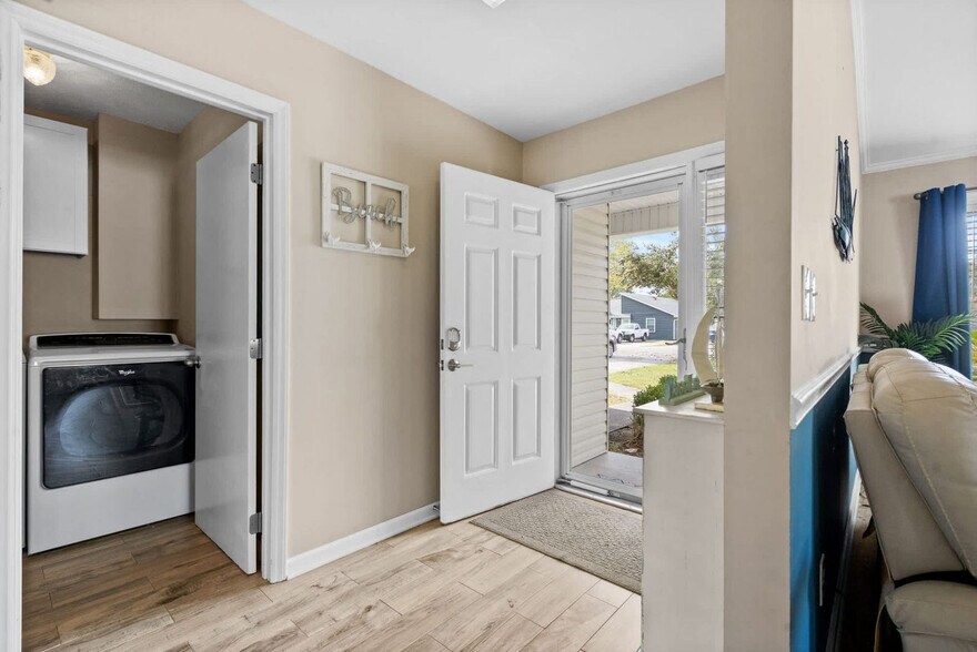 Building Photo - 30A Indian Oak Ln