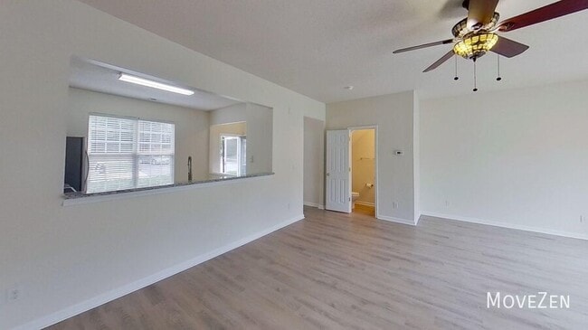 Building Photo - 614 Canyon Lake Cir