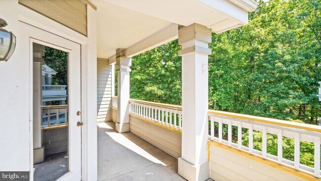 Building Photo - 13058 Autumn Woods Way