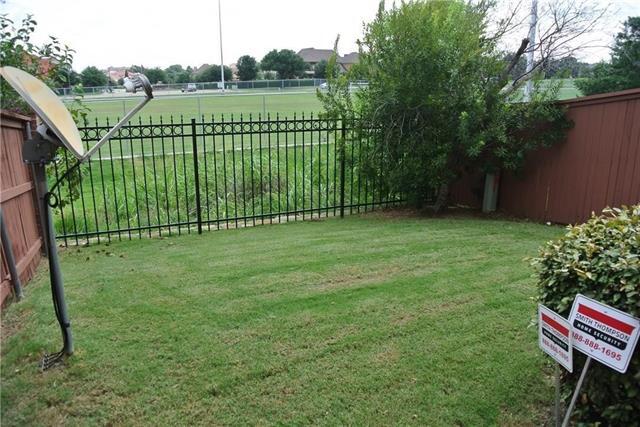 Building Photo - 2366 Southcourt Cir