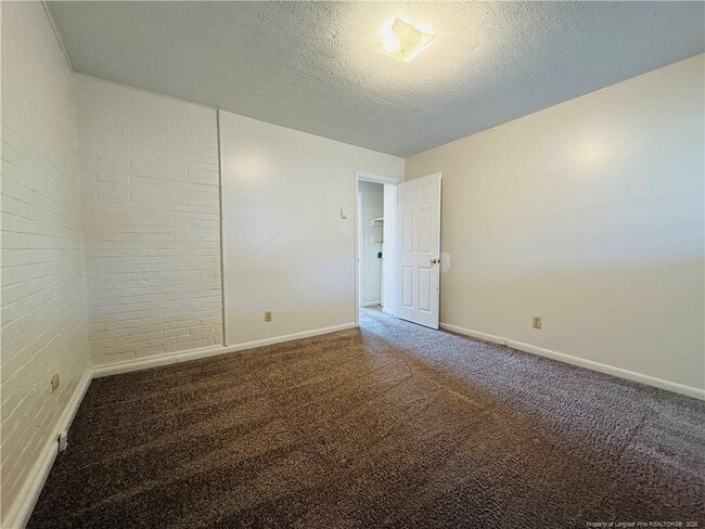 Building Photo - 1104 Ayton Pl