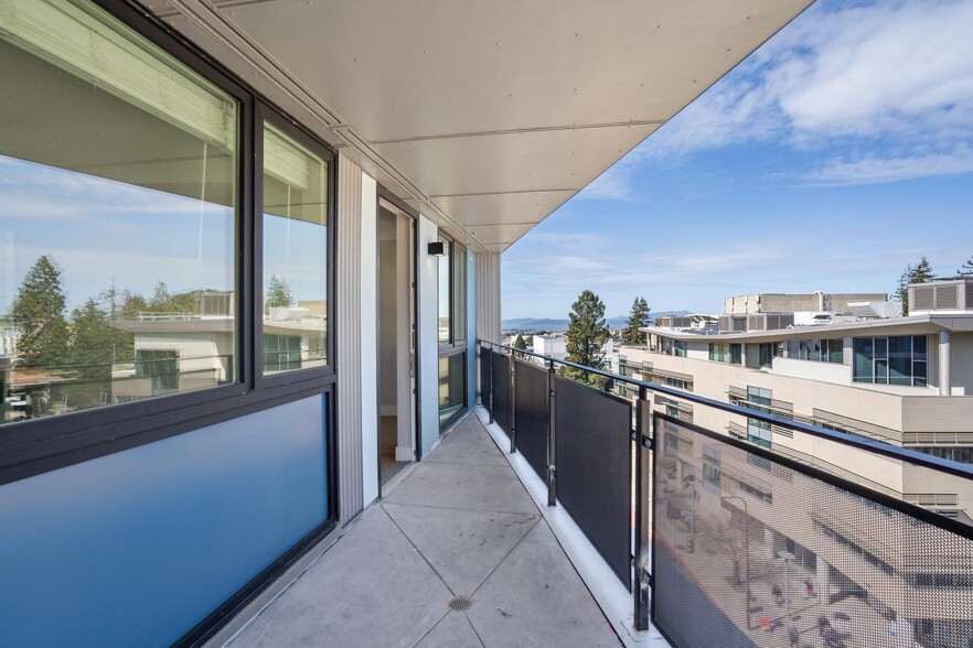 Building Photo - 2480 Bancroft Way