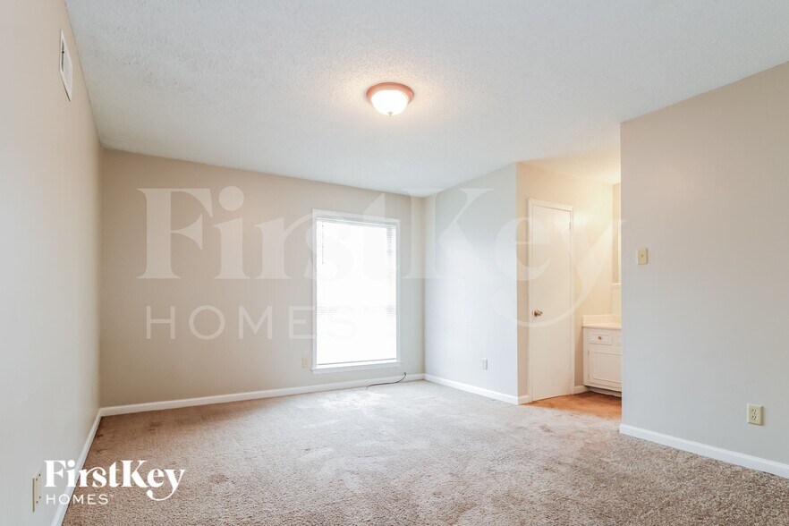 Building Photo - 3854 Waterfall Dr