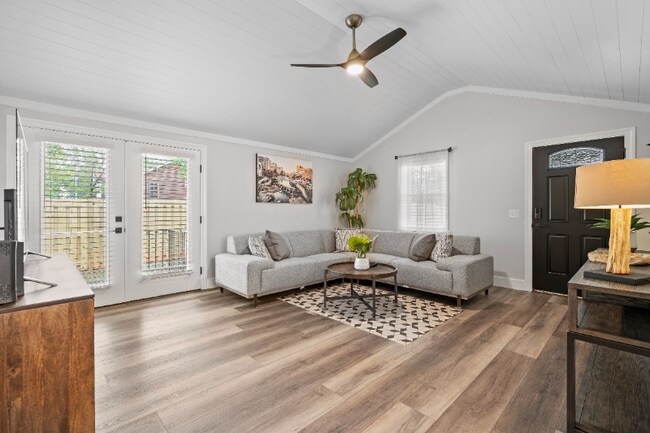 Building Photo - 4 Amherst Ave