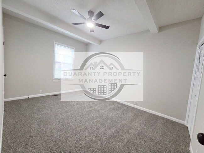 Building Photo - 304 S 17th St