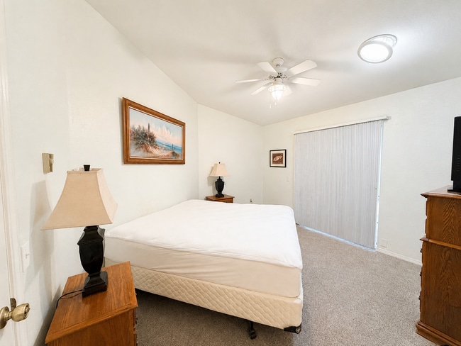 Building Photo - 4925 Summit Cir