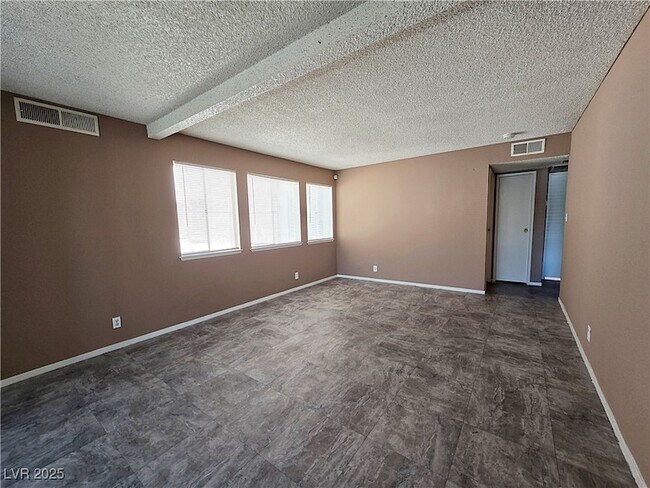 Building Photo - 5340 Retablo Ave