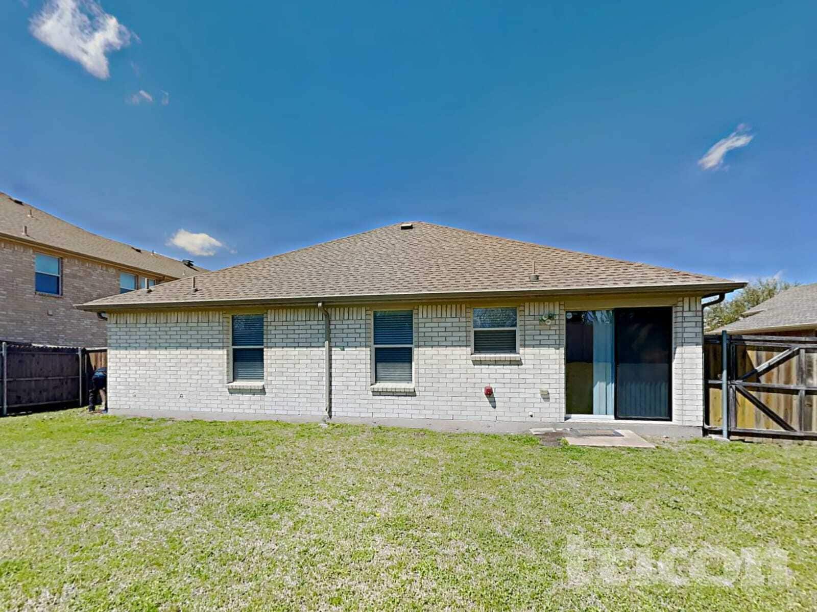 Building Photo - 326 Bob White Dr