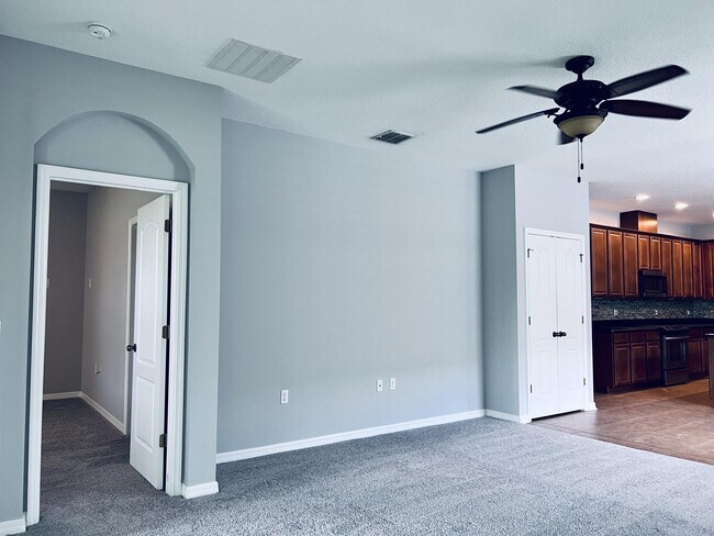 Building Photo - 868 Bella Vida Blvd