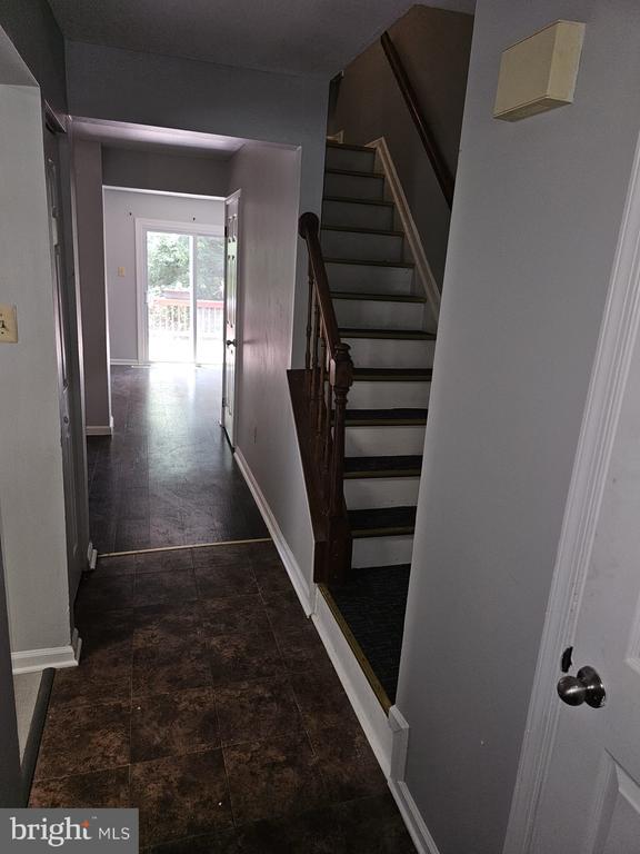Building Photo - 3312 Midland Ct