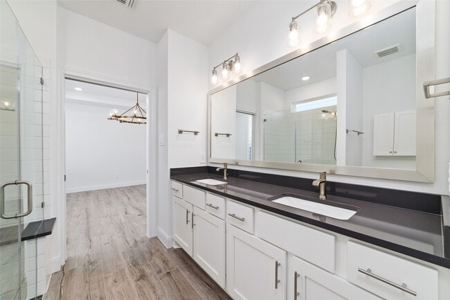 Building Photo - 14435 Gdn Grv Ct