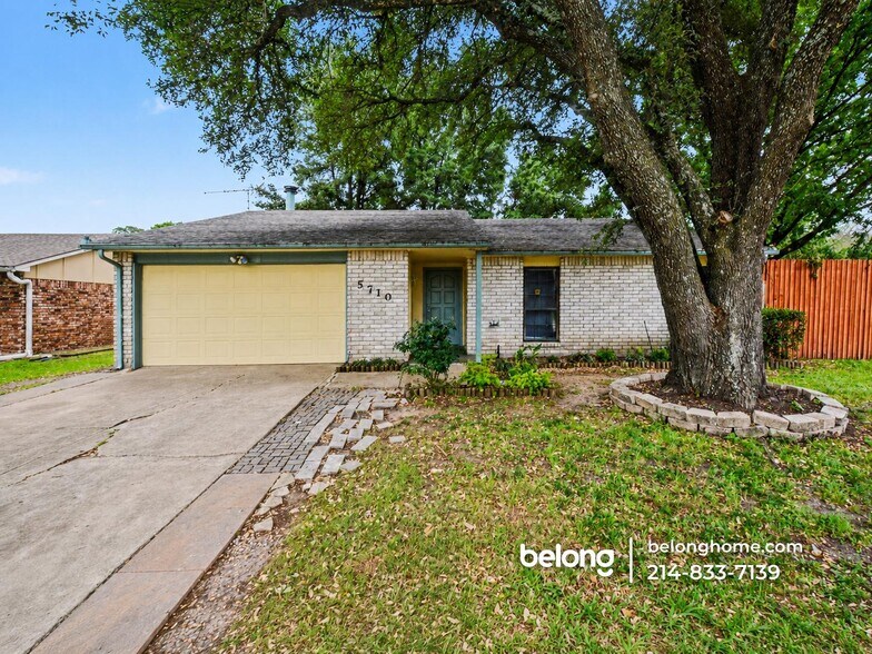 Building Photo - 5710 Briarcrest Dr