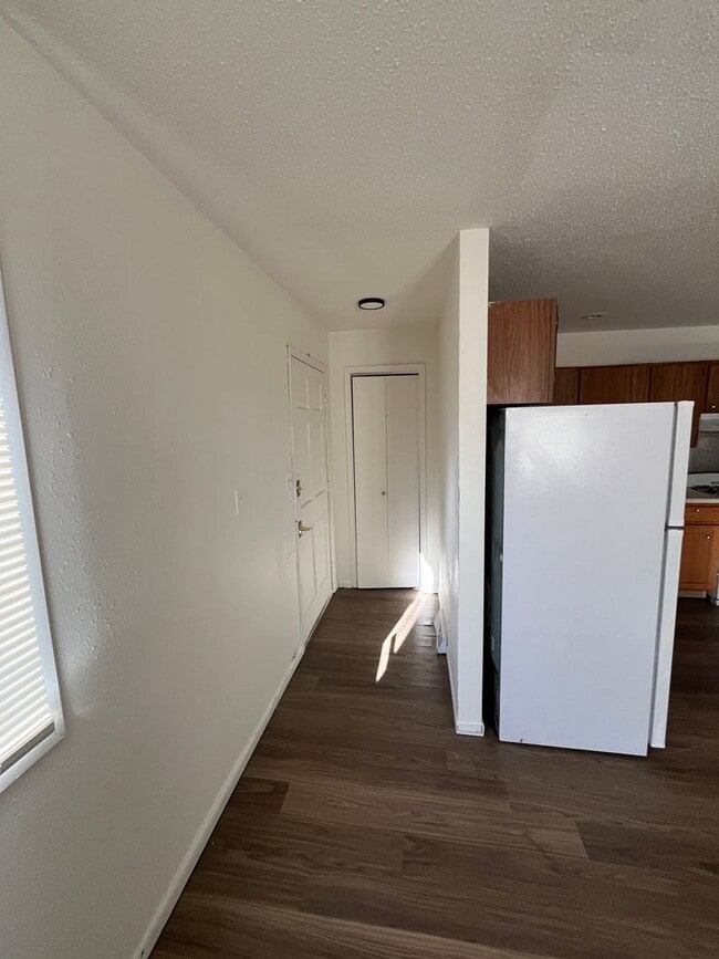 Building Photo - 1308 Court St