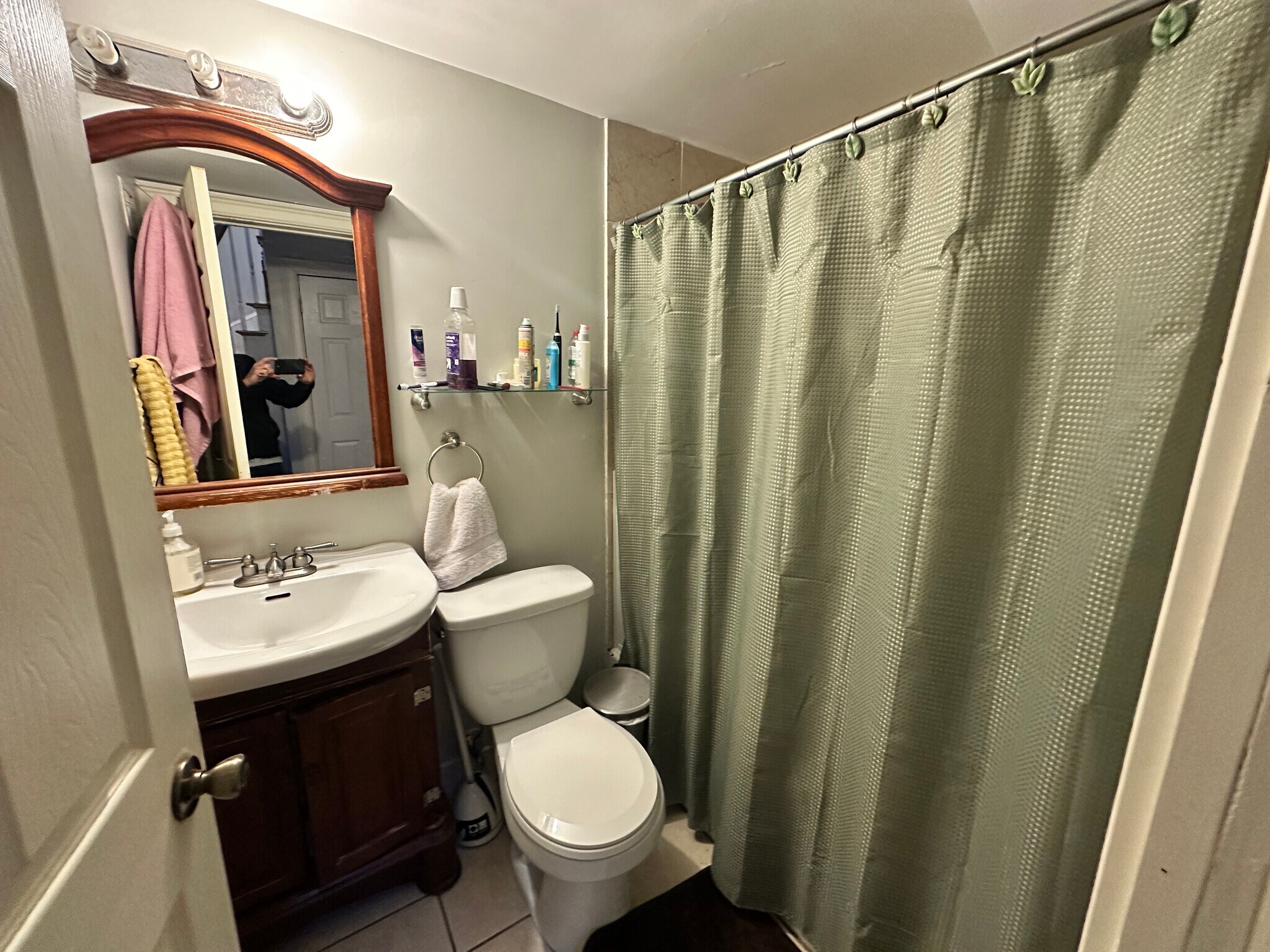 Building Photo - 135 Hillside St