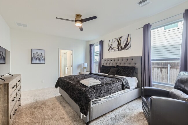 Building Photo - 2110 Goji Ln