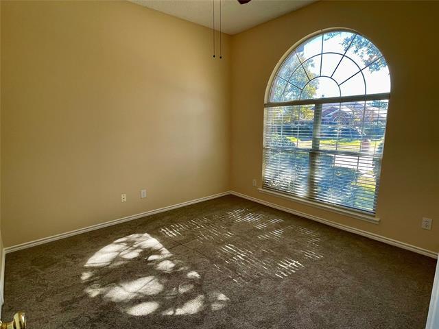 Building Photo - 1415 Woodmont Dr