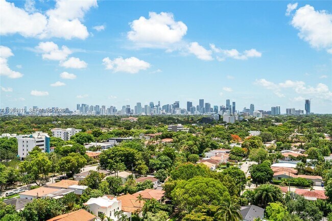 Building Photo - 2301 SW 27th Ave