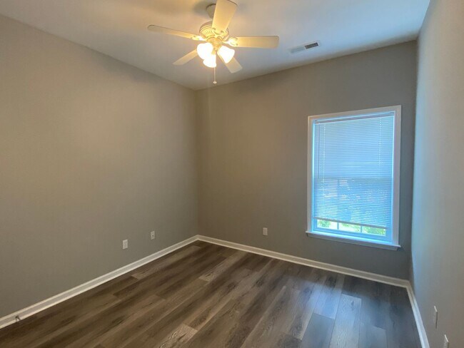 Building Photo - Home Highwoods Plantation