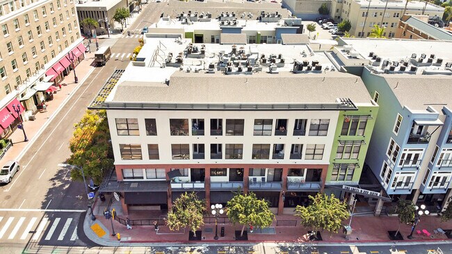 Building Photo - 777 Sixth Ave