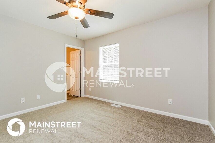 Building Photo - 713 S Webb St