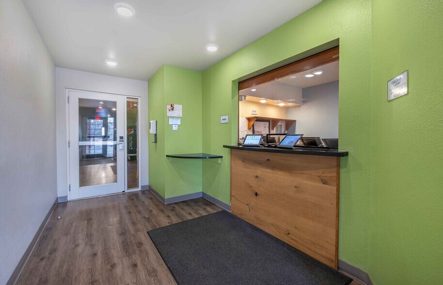Building Photo - Furnished Studio-Dayton - Miamisburg