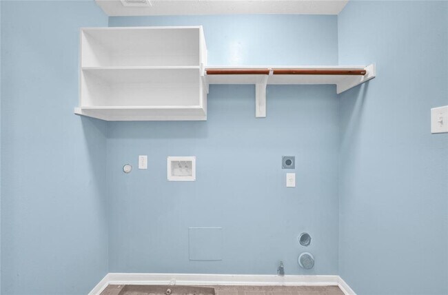 Building Photo - 4406 Park Trail Ln