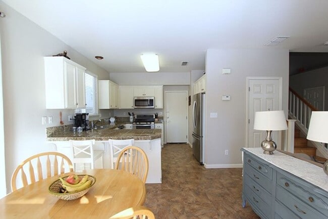 Building Photo - Charming 3-bedroom 2.5 bath, 1512 square foot home in Vacaville
