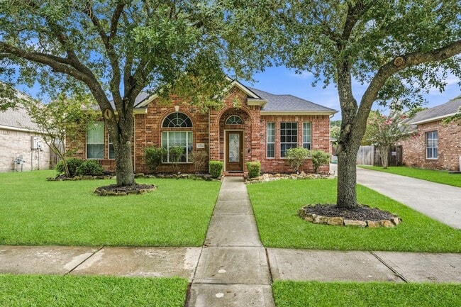Building Photo - 27730 Geneva Hills Ln