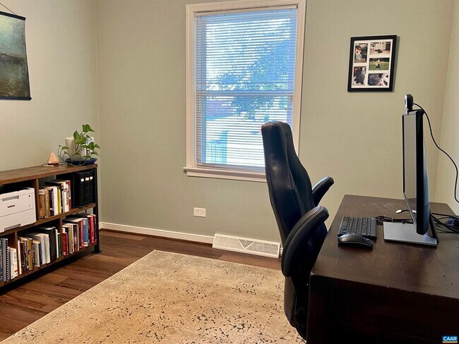 Building Photo - 1201 Bland Cir