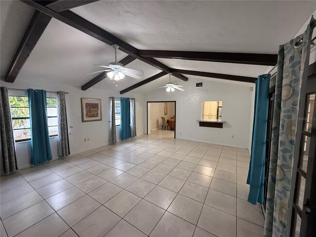 Building Photo - 8221 Malvern Cir