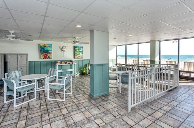 Building Photo - 18650 Gulf Blvd