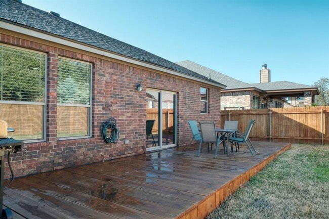 Building Photo - 1244 Yellow Iris Rd