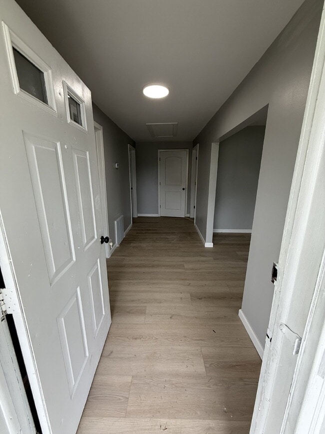 Building Photo - 2 bedrooms in the heart of Dearington