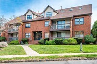 Building Photo - 142 Beverly Hill Terrace