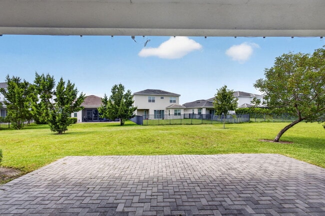 Building Photo - 16293 Melogold Dr