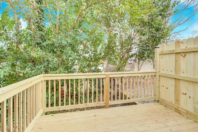 Building Photo - 112 Dean St