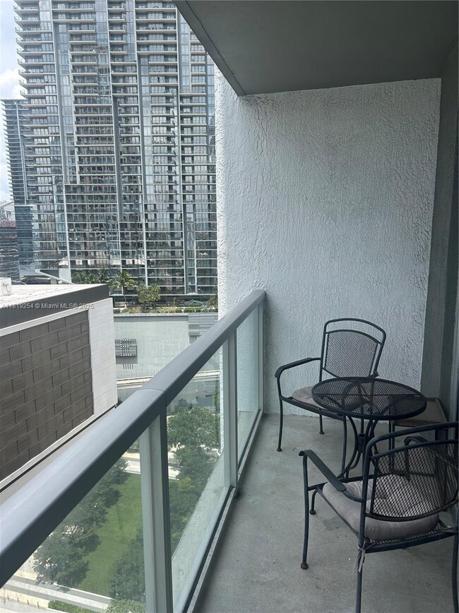 Building Photo - 500 Brickell Ave