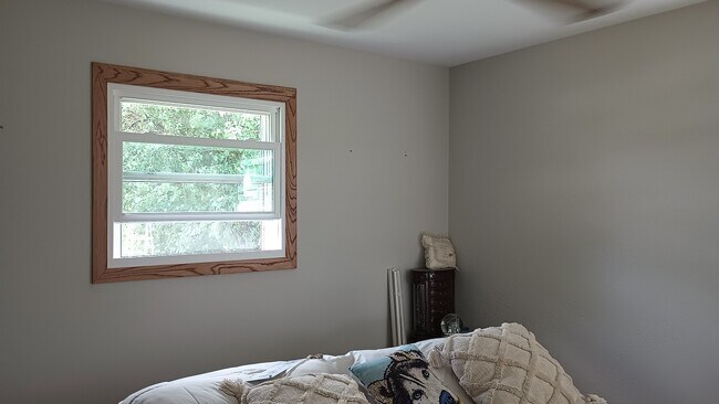 Bedroom 2 - 270 N Hemlock Ave