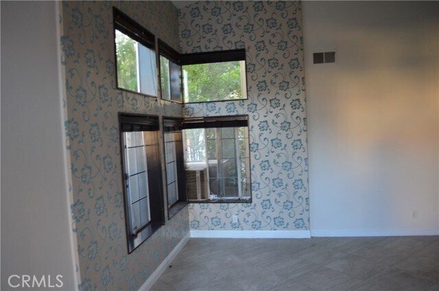 Building Photo - 7480 Addison Rd
