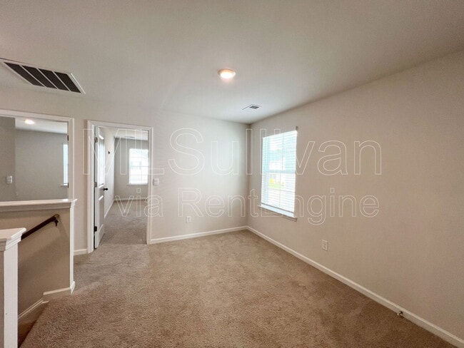 Building Photo - 2932 Egert Dr