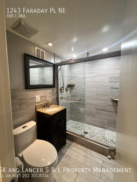 Building Photo - 1243 Faraday Pl NE