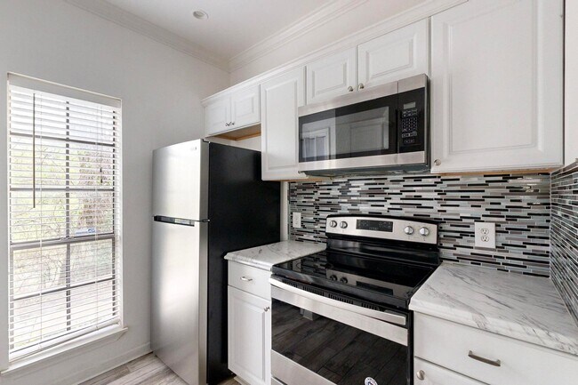 Building Photo - Corner of Comfort: Elevate Your Lifestyle ...