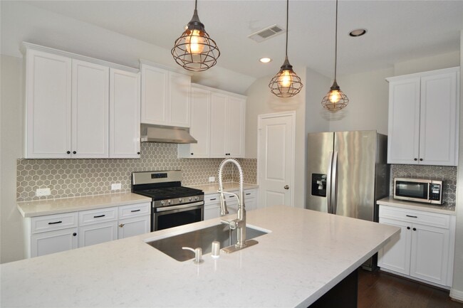 Building Photo - 26322 Stonedale View Dr