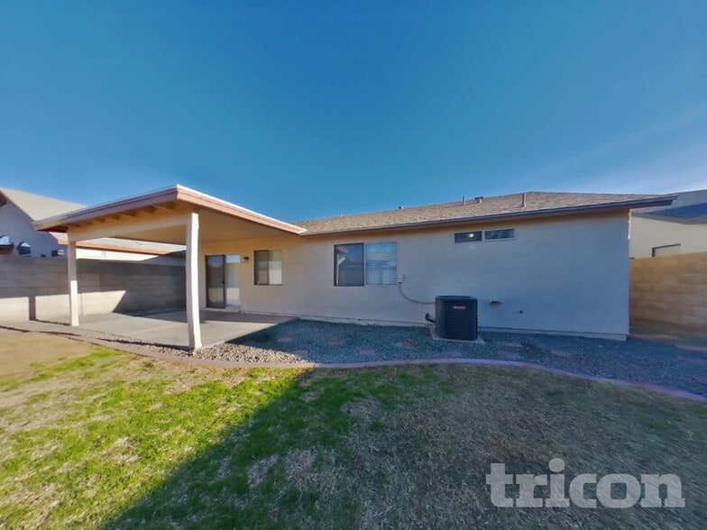 Building Photo - 3732 W Firehawk Dr