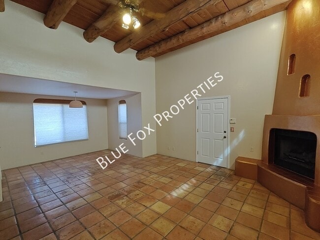 Building Photo - 9097 N Jessy Ln