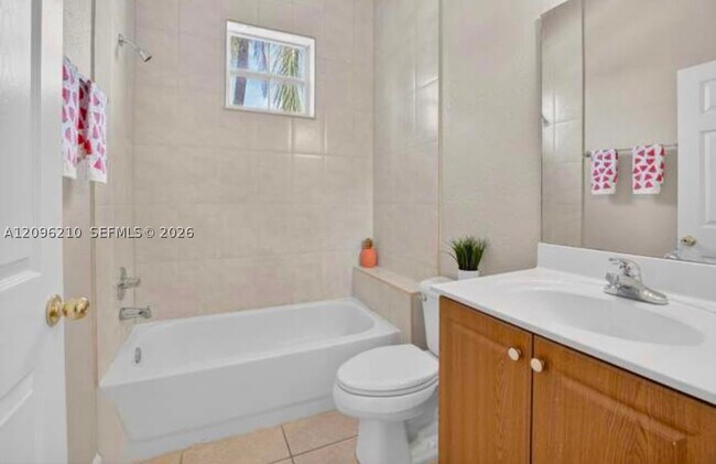 Building Photo - 9954 Boynton Gardens Way