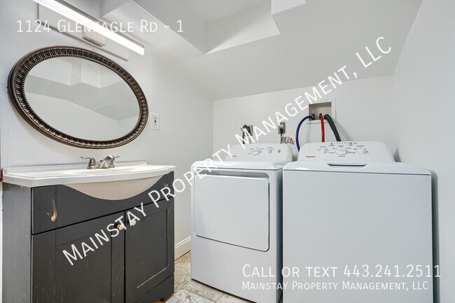 Building Photo - 1124 Gleneagle Rd