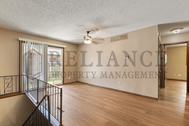 Building Photo - 2203 S Lori Ln