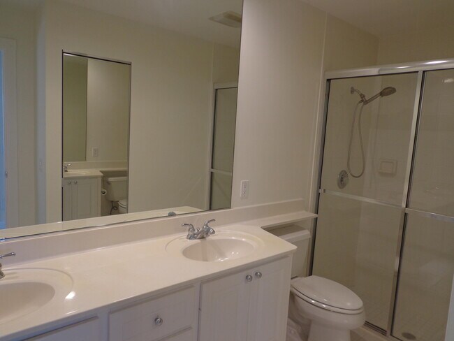 Building Photo - 8097 Montserrat Pl